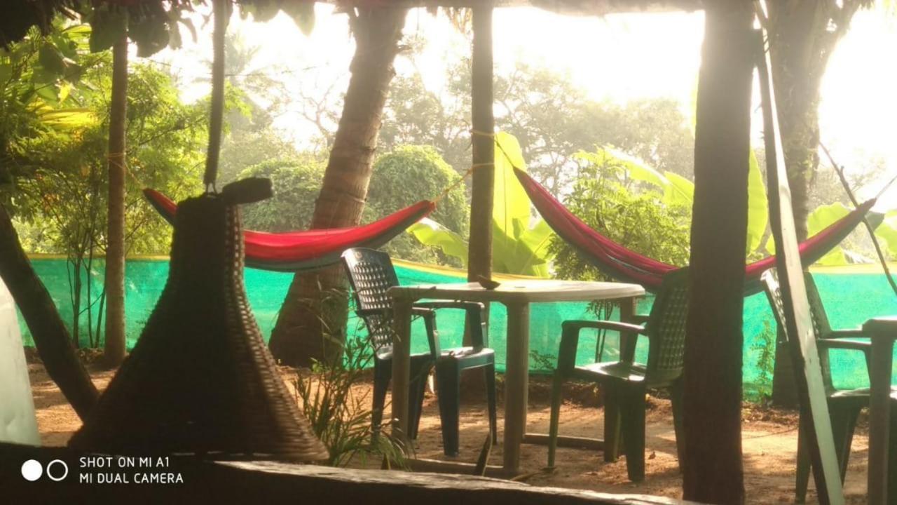 Om Shanti Om Homestay Hampi Εξωτερικό φωτογραφία