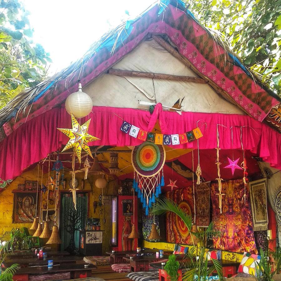 Om Shanti Om Homestay Hampi Εξωτερικό φωτογραφία